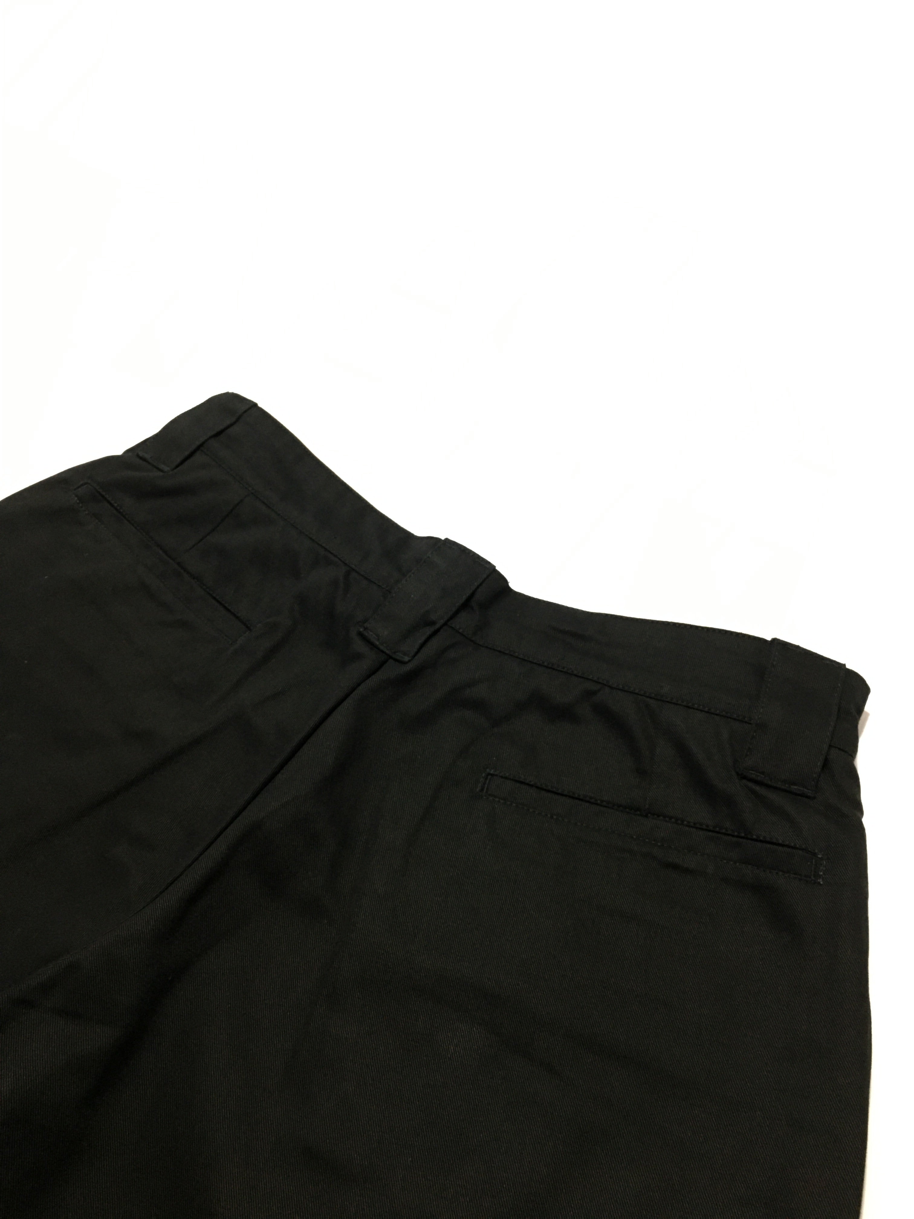 TAPERED TROUSER